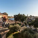 Bed & Breakfast La Finestra Sul Ponte By Postcardsfrom 4*