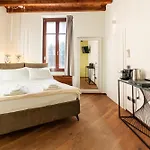 Bed & Breakfast La Finestra Sul Ponte By Postcardsfrom 4*