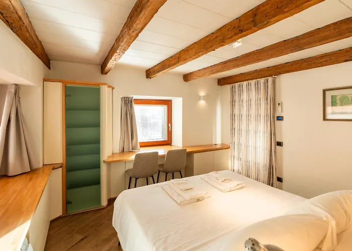Bed and breakfast La Finestra Sul Ponte By Postcardsfrom 4*