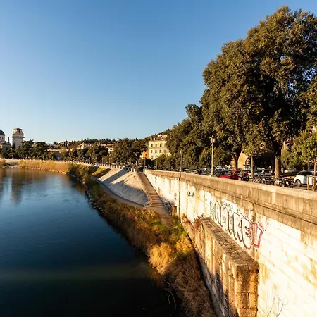 La Finestra Sul Ponte By Postcardsfrom Bed & Breakfast 2*