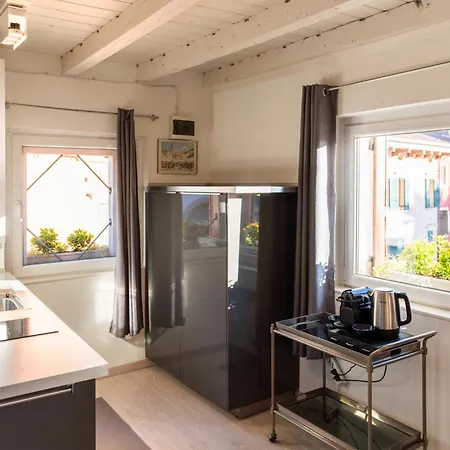 La Finestra Sul Ponte By Postcardsfrom Alojamento de Acomodação e Pequeno-almoço 4*