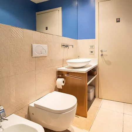 Alojamento de Acomodação e Pequeno-almoço La Finestra Sul Ponte By Postcardsfrom 4*