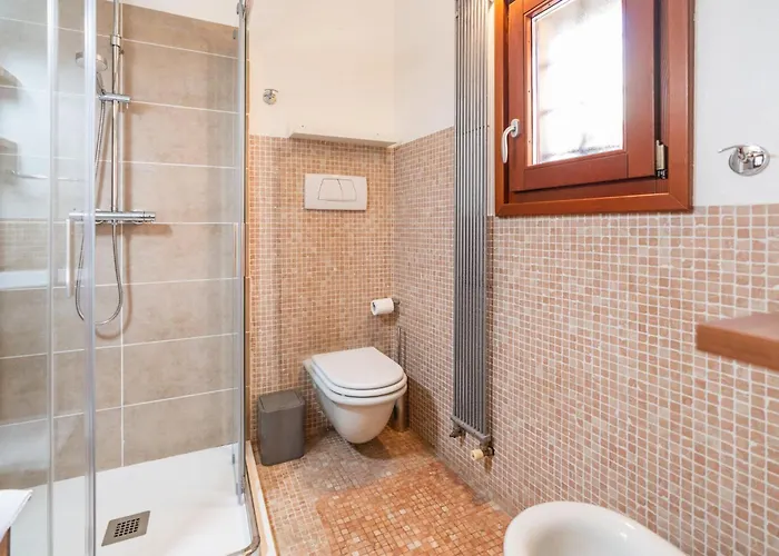 La Finestra Sul Ponte By Postcardsfrom Верона