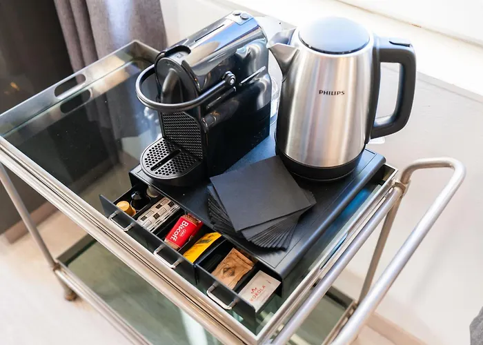 La Finestra Sul Ponte By Postcardsfrom 4*