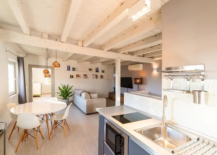 La Finestra Sul Ponte By Postcardsfrom 4* Верона