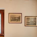 ベッド・アンド・ブレックファスト La Finestra Sul Ponte By Postcardsfrom